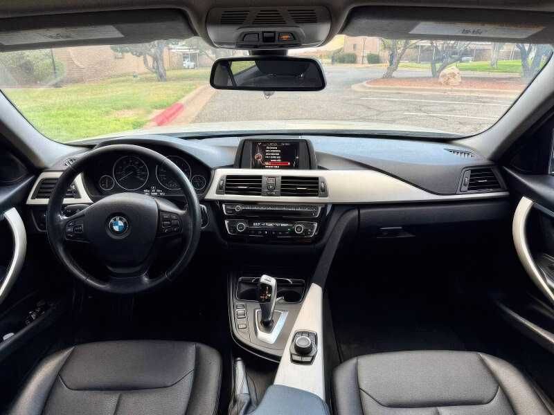 2016 BMW 3 Series 320i