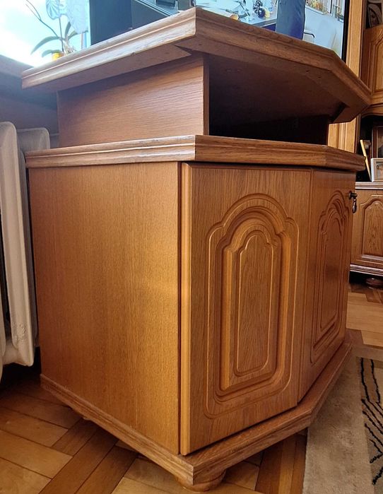 Stolik/konsola pod TV