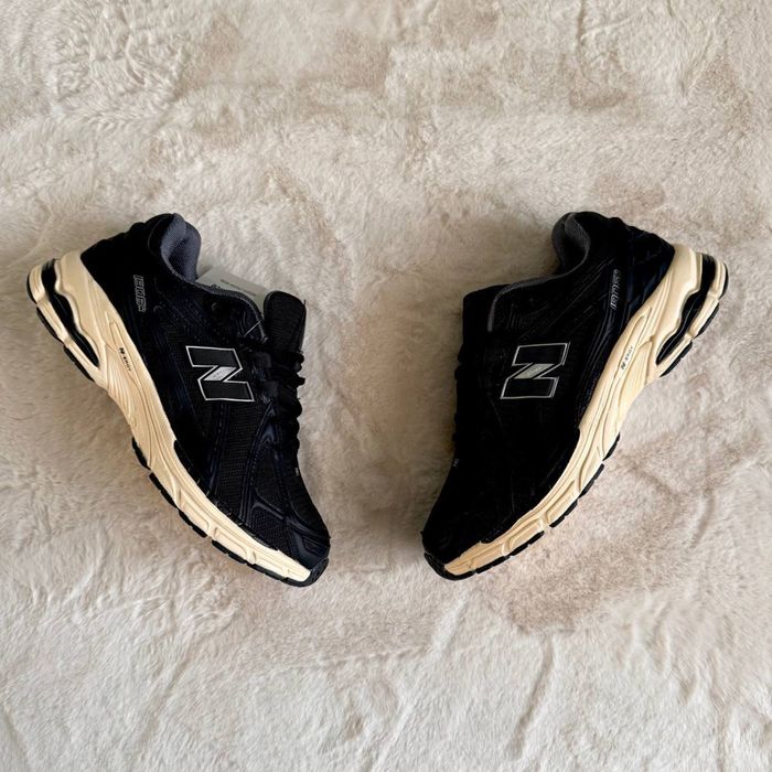 Кросівки Жіночі New Balance 1906R Black Beige
