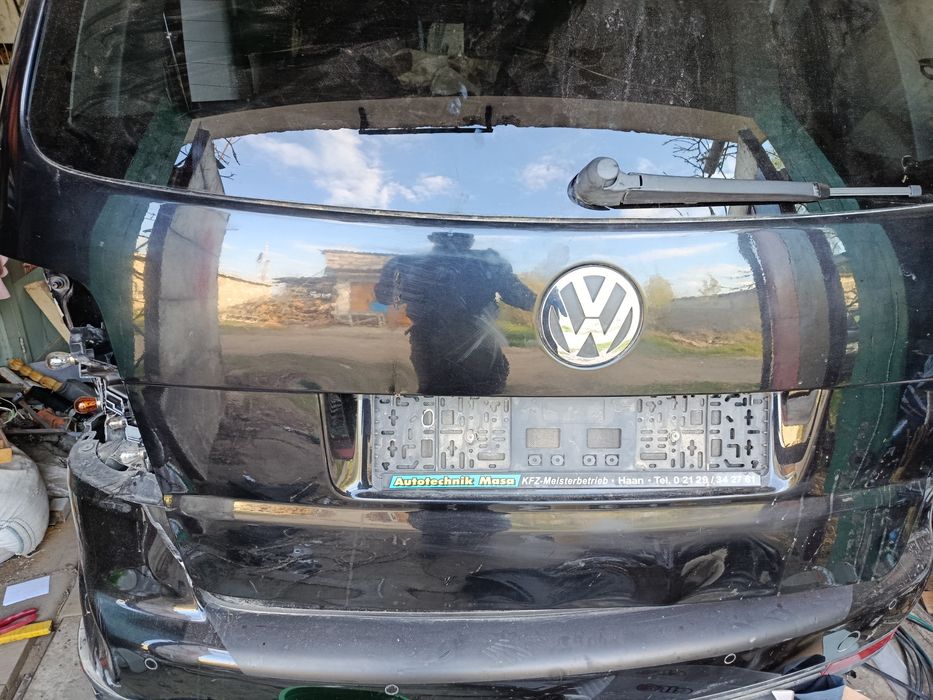 Автомобіль Volkswagen tauran після ДТП повністю або по запчастинах
