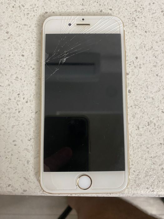 Продам телефон iPhon 6S