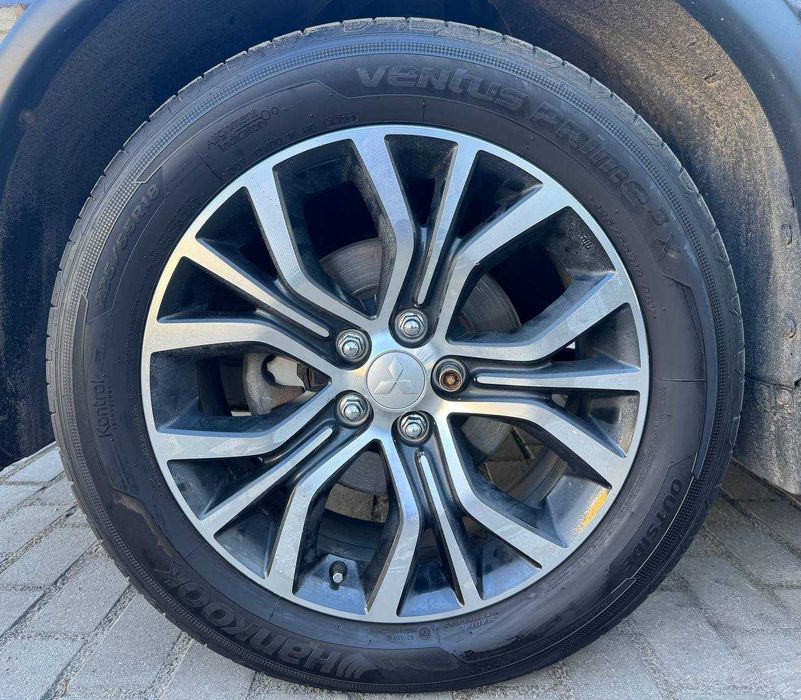 Mitsubishi Outlander 2017 Офіціал