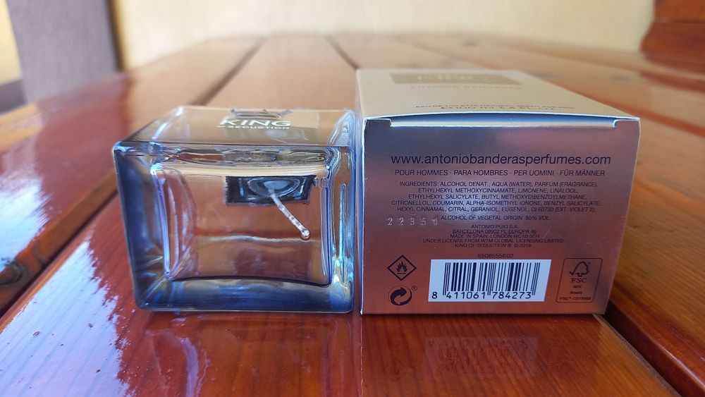 Оригинальные флаконы  от парфюмов Lalique ,King