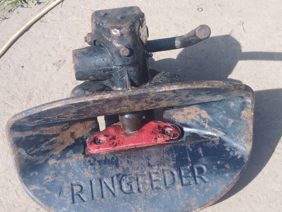 Фаркоп Ringfeder 2040 g135
