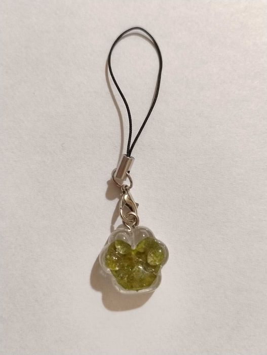 Breloczek w kształcie łapki