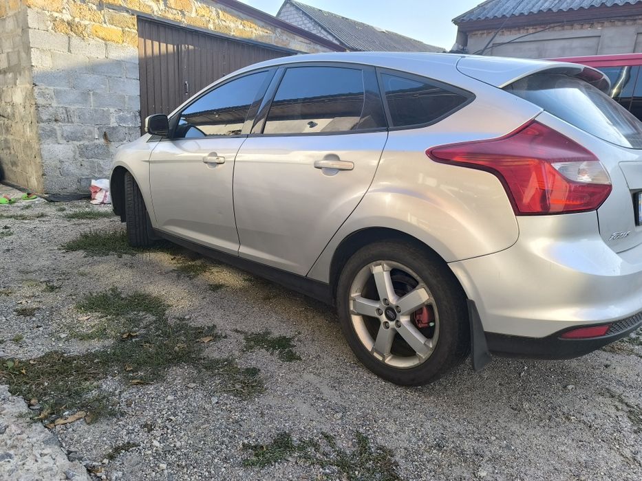 Автомобіль форд фокус