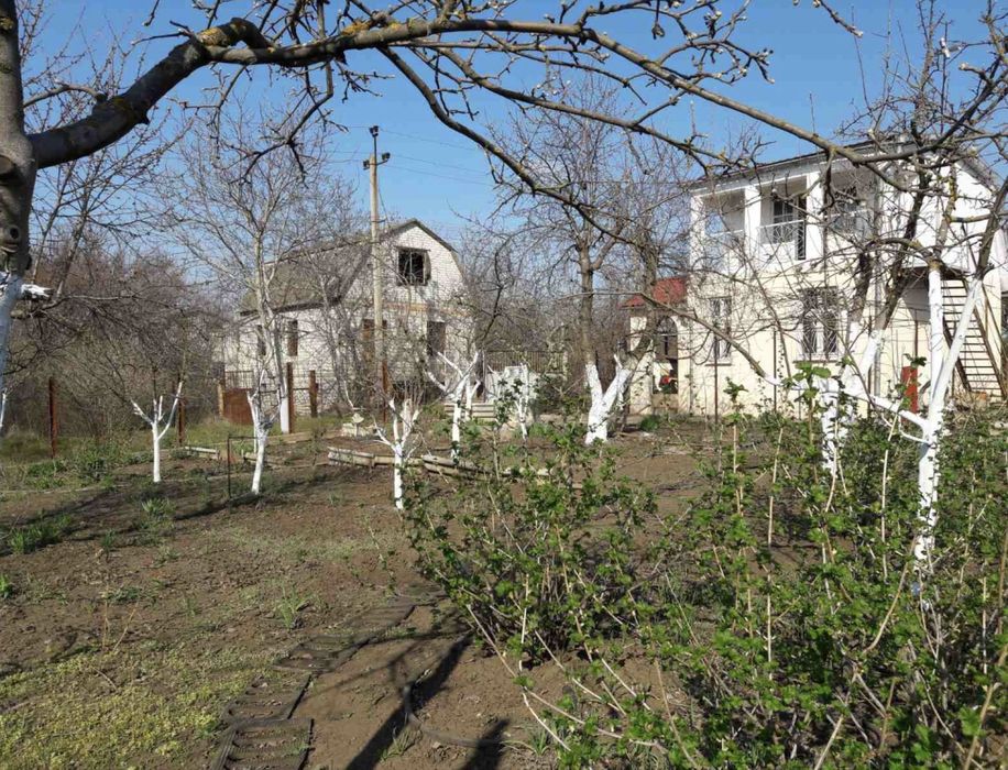 Дом- дача в Новой Дофиновке, СК Сахарник. с  документами, под ключ