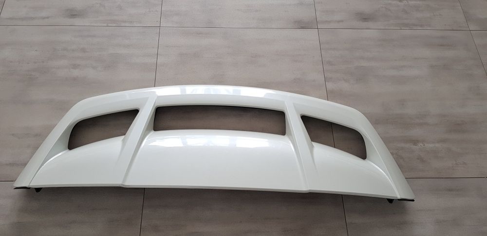 Spoiler/LOTKA Toyota Chr Nowy Biała perła