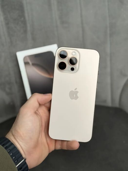 Apple iPhone 16 Pro Max 256 GB — стан хороший