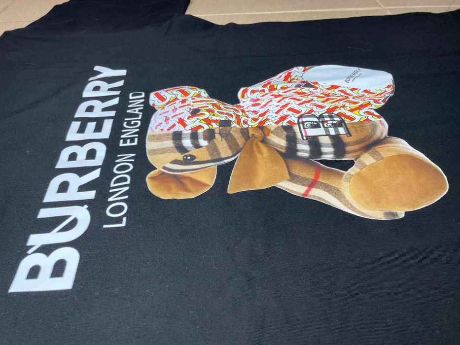 Tshirt Preta Burberry