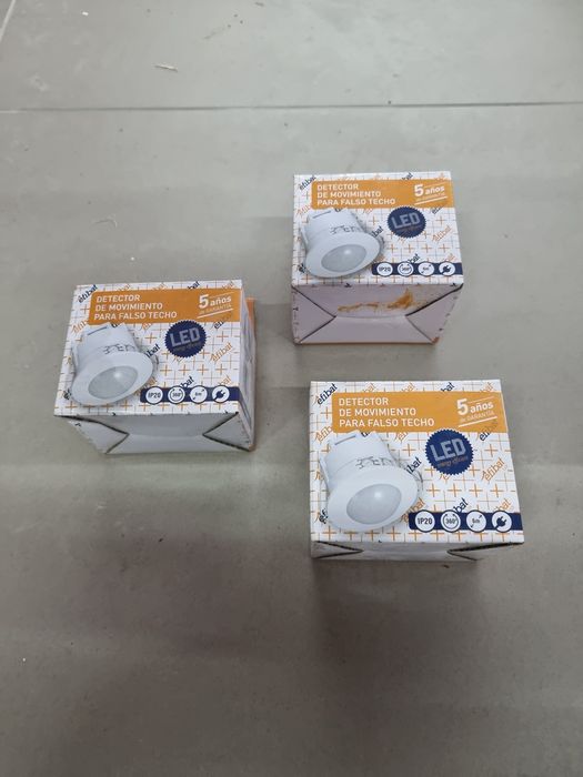 Ceiling-Mount Motion Detector64862888752513122