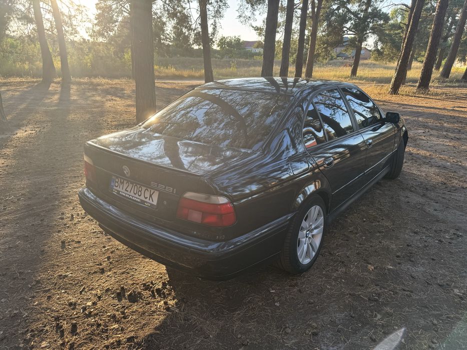 Продам Бмв е39 528i