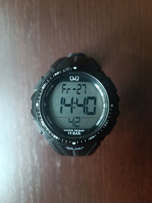 Годинник Q&Q M102J оригінал