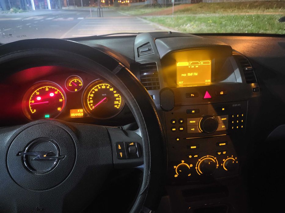 Opel Zafira B 2007r. 1.9CDTI 120KM 7 miejsc