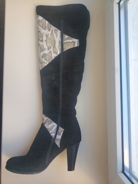 Зимові замшеві сапожки