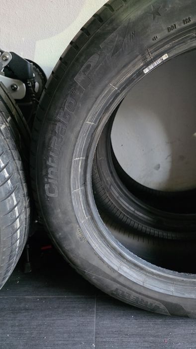 Pneus 245 50 R19  4 pneus por 80€