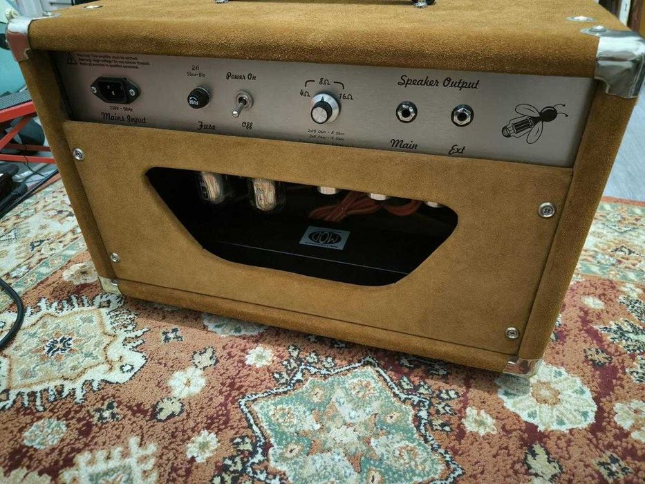 Cabeça Honey Bee 40W  + Coluna Marshall 1936