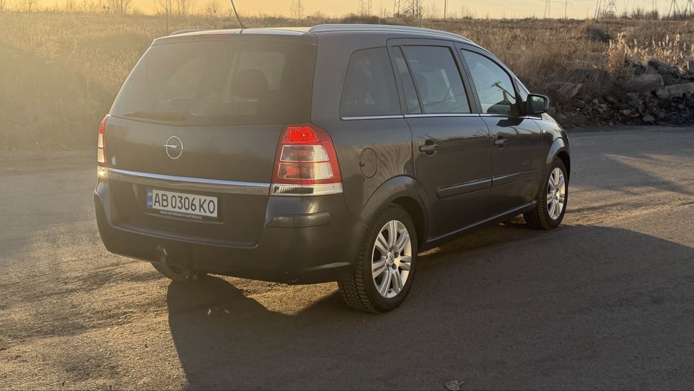 Opel Zafira 1.7 tdi 7 місць 2011р