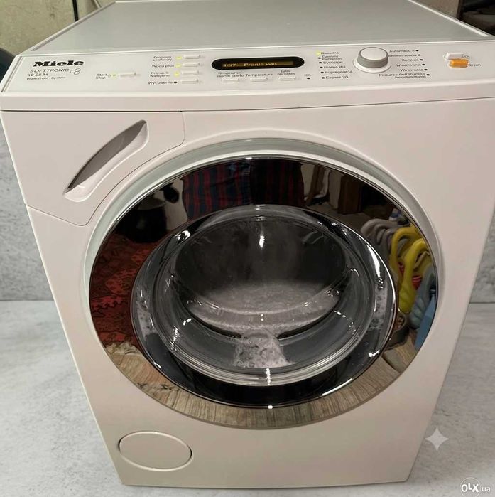 продаю премиальная стиральная машина Miele W4164 стиралка немецкая