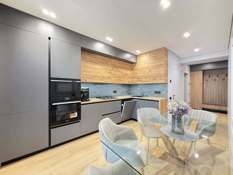 3-Кімнатна 92 кв.м. «На Щасливому» Нова! Сучасна! Якісний Ремонт!