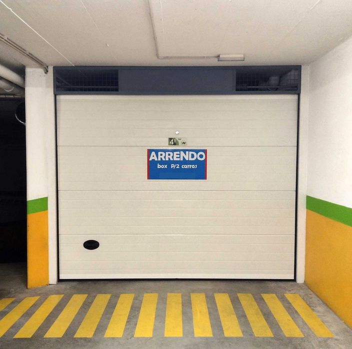 Arrendamento de garagem na Quinta das Marianas - Parede, Carcavelos