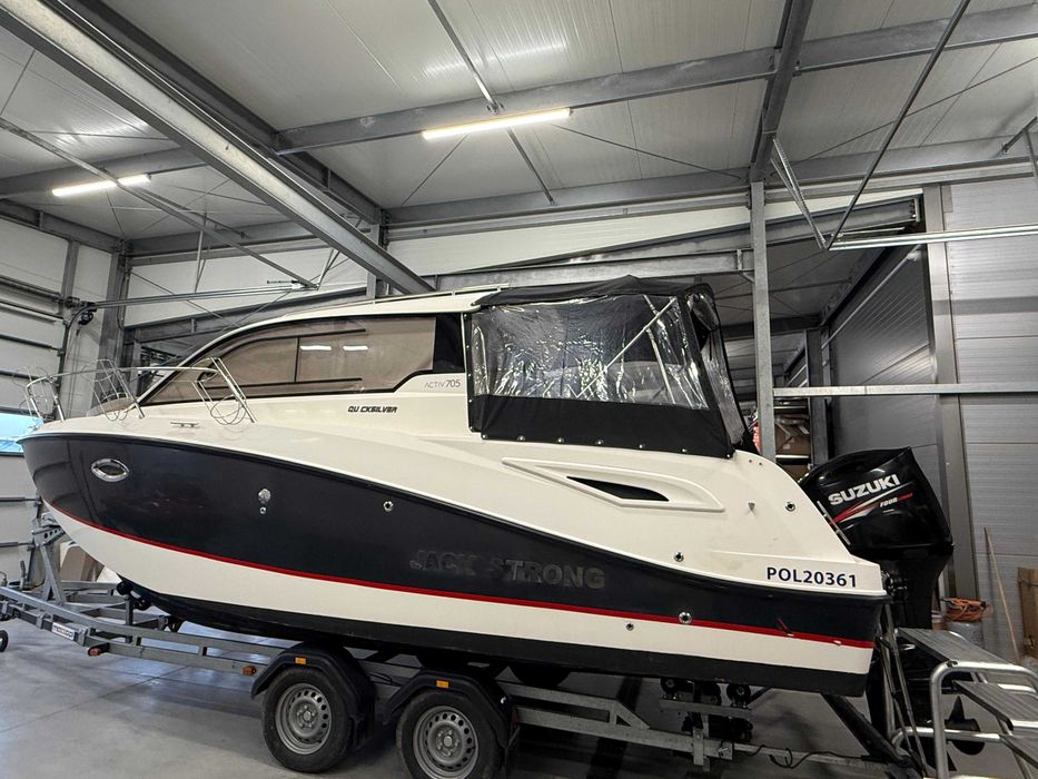 Łódź kabinowa Quicksilver 705 Weekend + Suzuki DF200