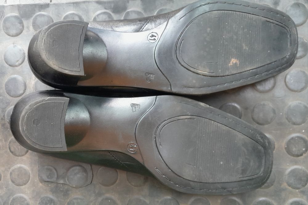 Buty damskie czułenka na obcasie