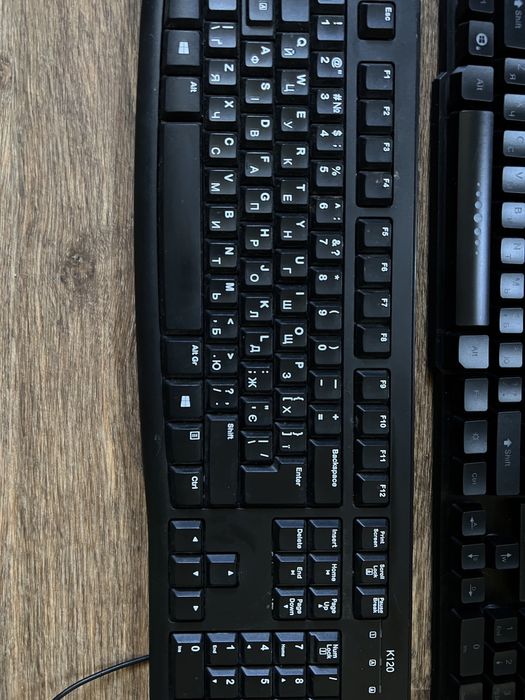 Клавіатура Logitech і Frime Firefly