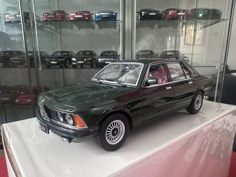 BMW 733i e23 seria 7 KK Scale 1:18 (norev otto)