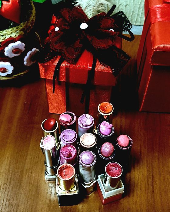 Блеск для губ и помады