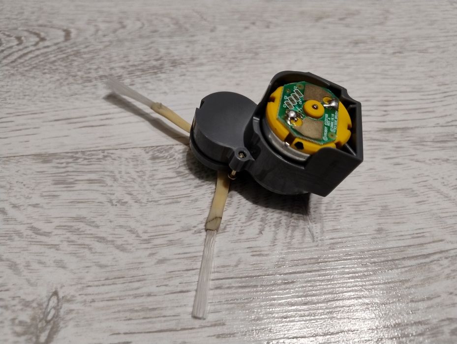 Moduł szczotki bocznej ze szczotką Irobot Roomba 980