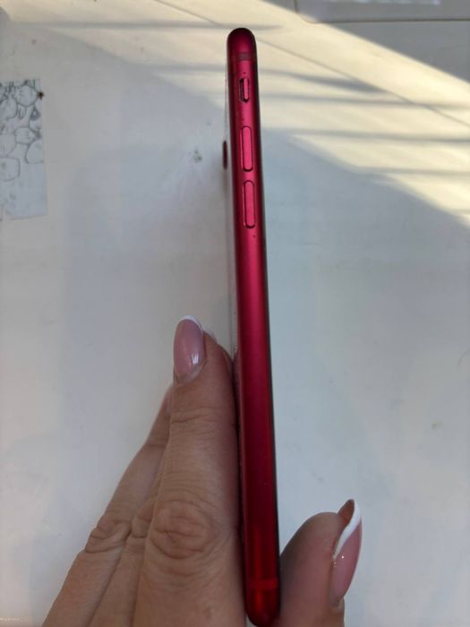 Продам iPhone SE 2019р. на 128gb