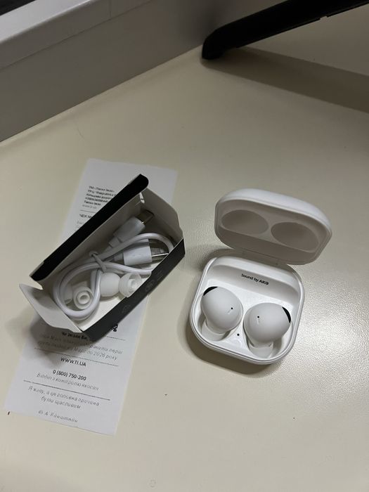 Продам навушники Galaxy buds 2 pro white