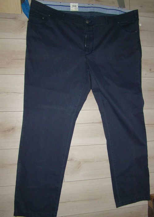 Męskie nowe spodnie granatowe roz 5XL pas 132 cm