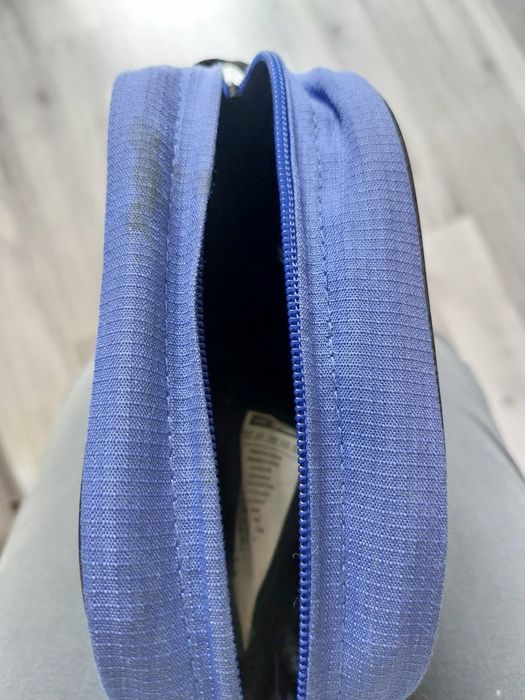 Niebiesko-czarna torba listonoszka Sprandi sportowa saszetka