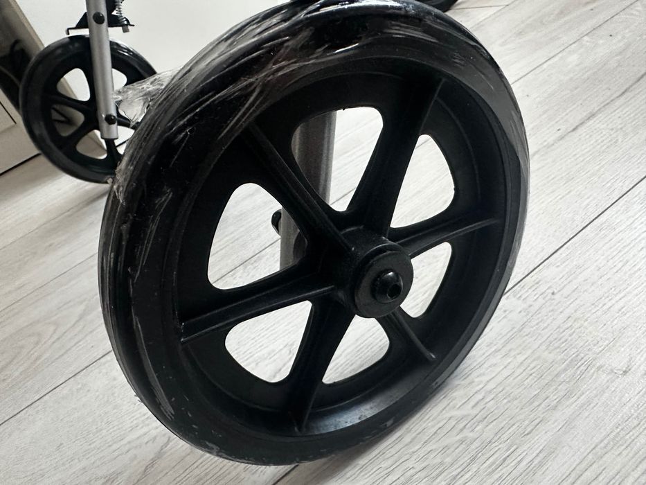 Balkonik/ chodzik/ jeździk inwalidzki