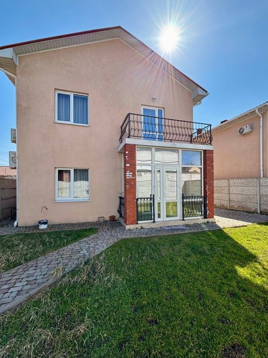 Продам новый стильный  дом Червоный Хутор Можно Госпрограммы
