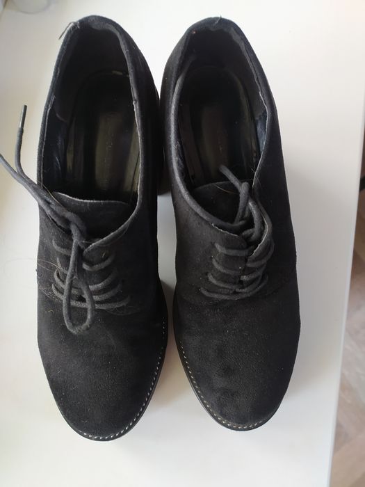 Взуття Туфлі жіночі