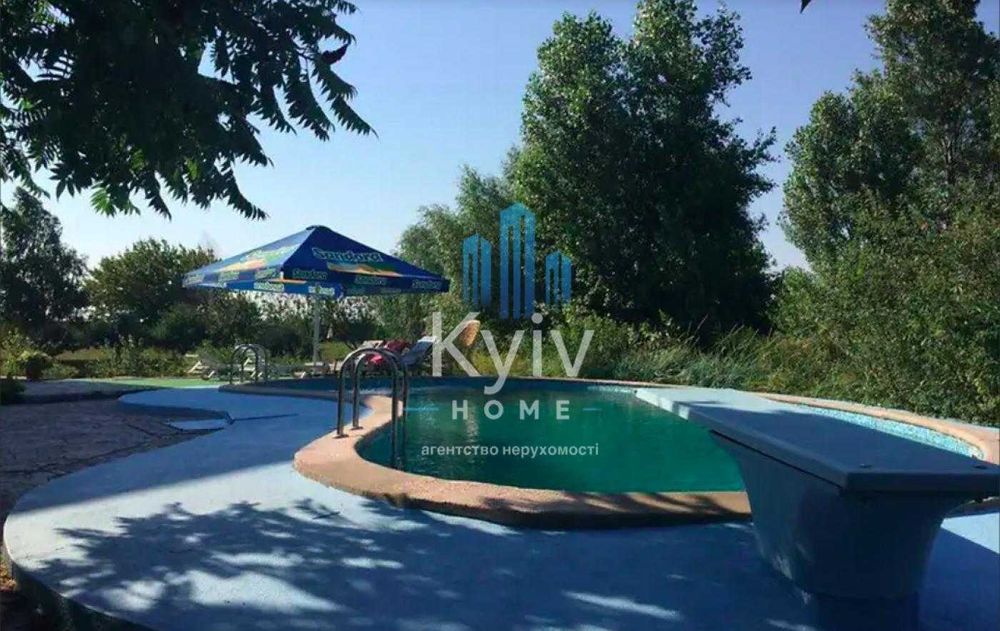 Продаж автономного будинку Гнідин 300м2 110 соток
