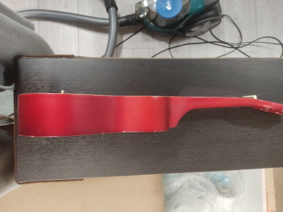 Корпус укулеле б/у + подарунок