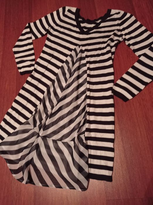 Сукня Armani ,трикотажна з шифоновим шлейфом