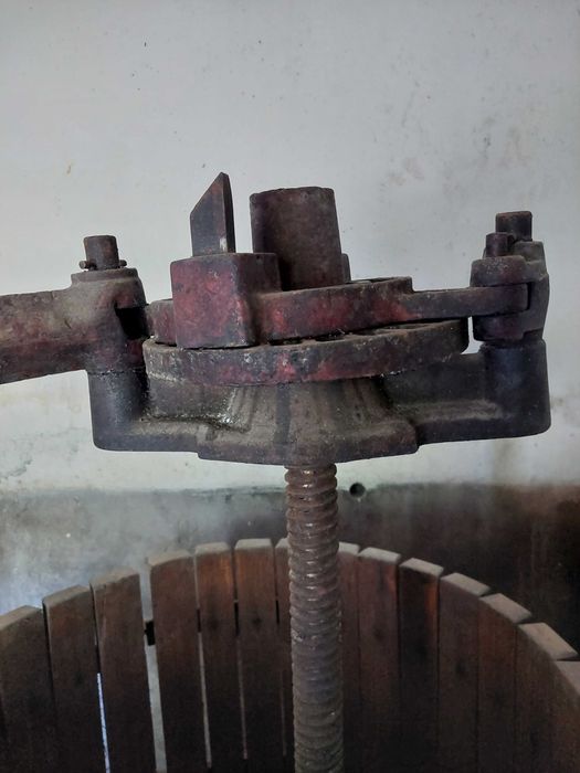 Prensa de trincos  uvas