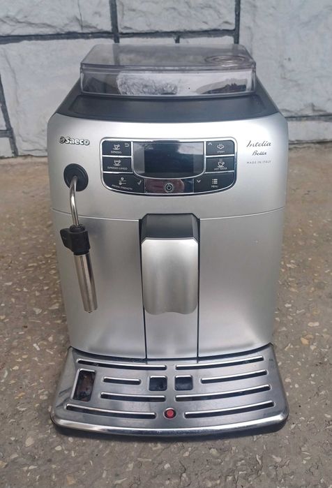 Автоматична кавоварка кавомашина Саеко Saeco Intelia Evo Bella HD8900