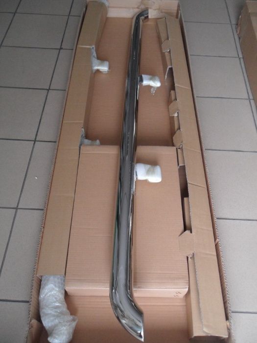 Продам боковые подножки NISSAN JUKE