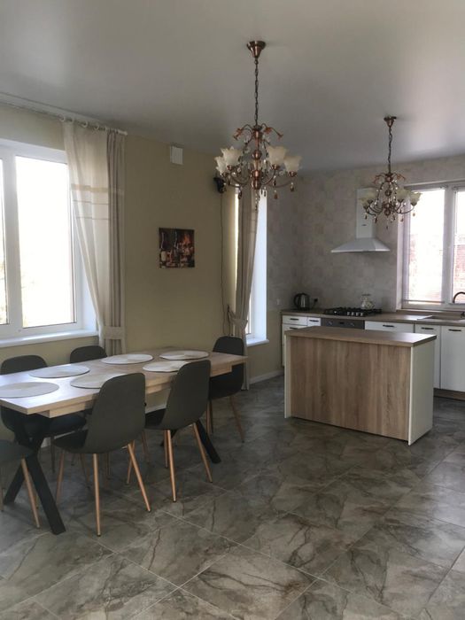 Будинок біля джерела