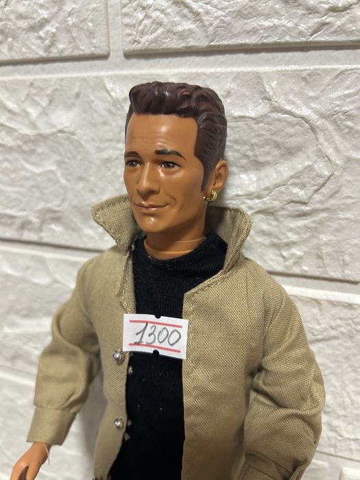 Колекционный кэн Дилан из « Район Беверли Хилз»