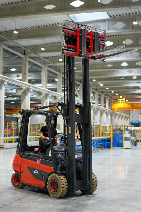 Linde elektryczny E30 2014 r + ładowarka