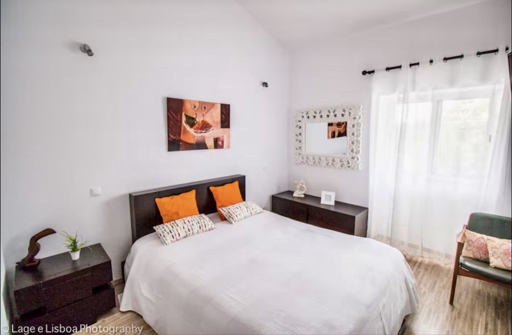 Casa V4 arrendamento ao ano
