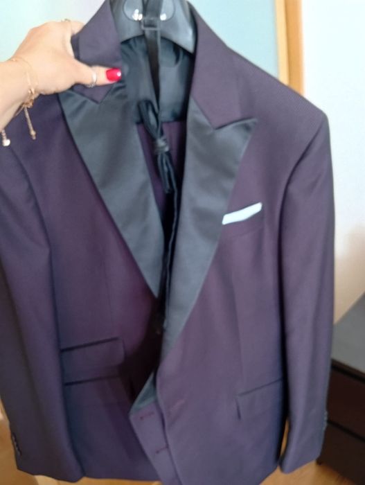 Fato de Cerimónia Suits Inc (4 Peças) – Roxo/Beringela – Slim Fit – Tam. 52/44