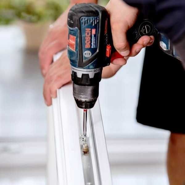 Ремонт вікон/дверей. Регулювання/Регулировка окон (окна), двери.